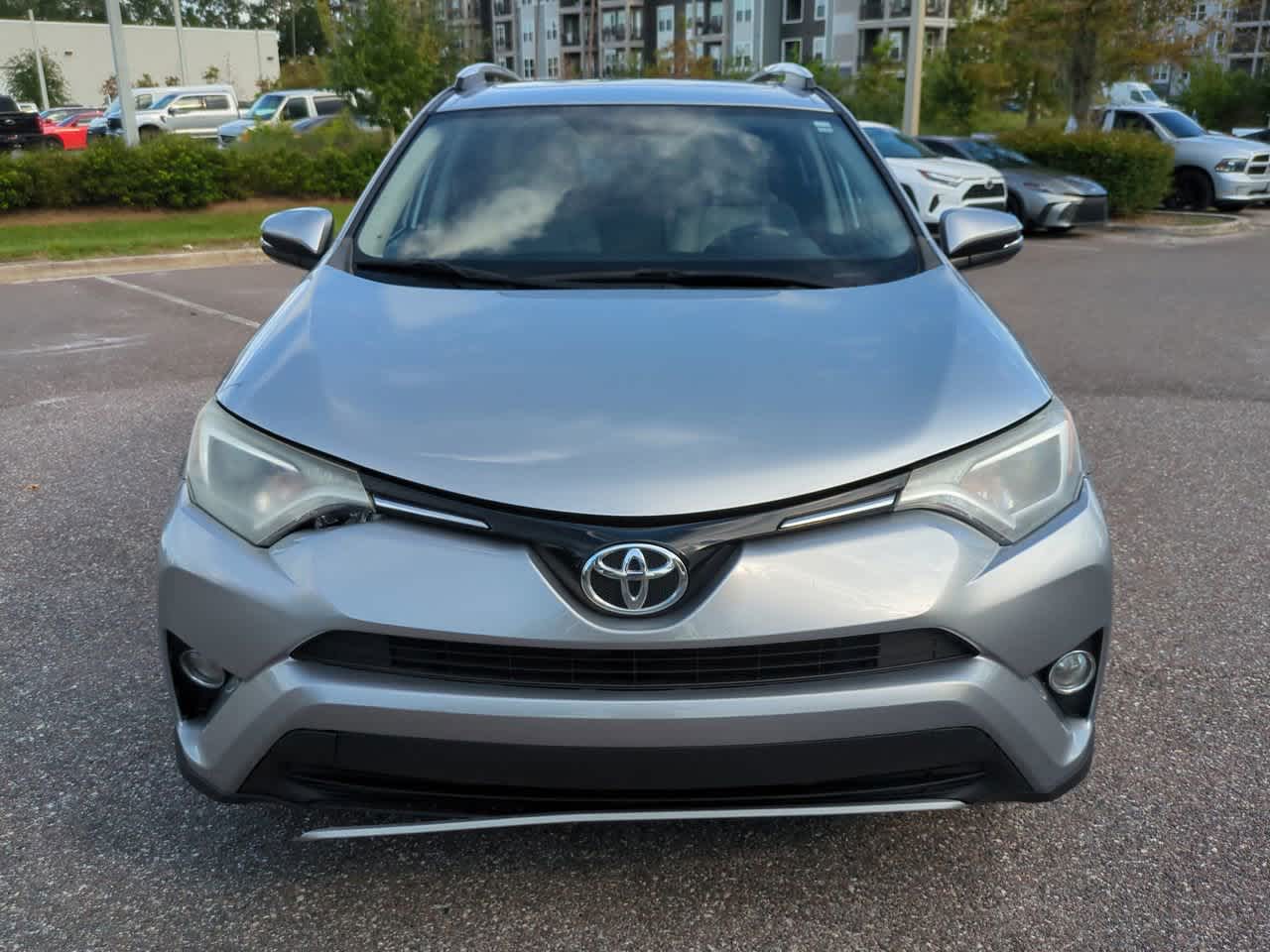 Thumbnail: 2016 Toyota RAV4 - 9