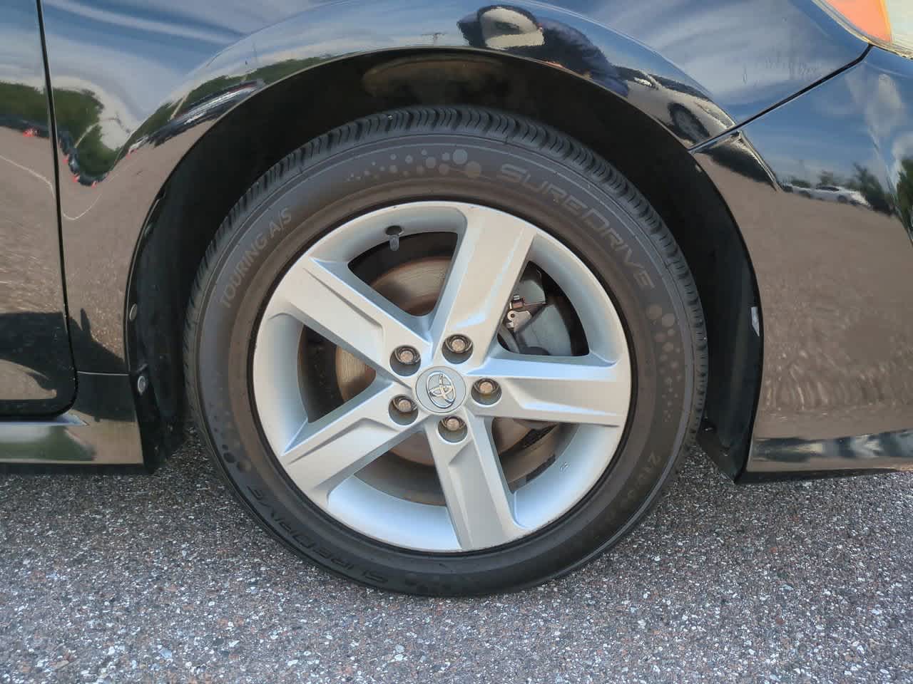 Thumbnail: 2014 Toyota Camry - 11
