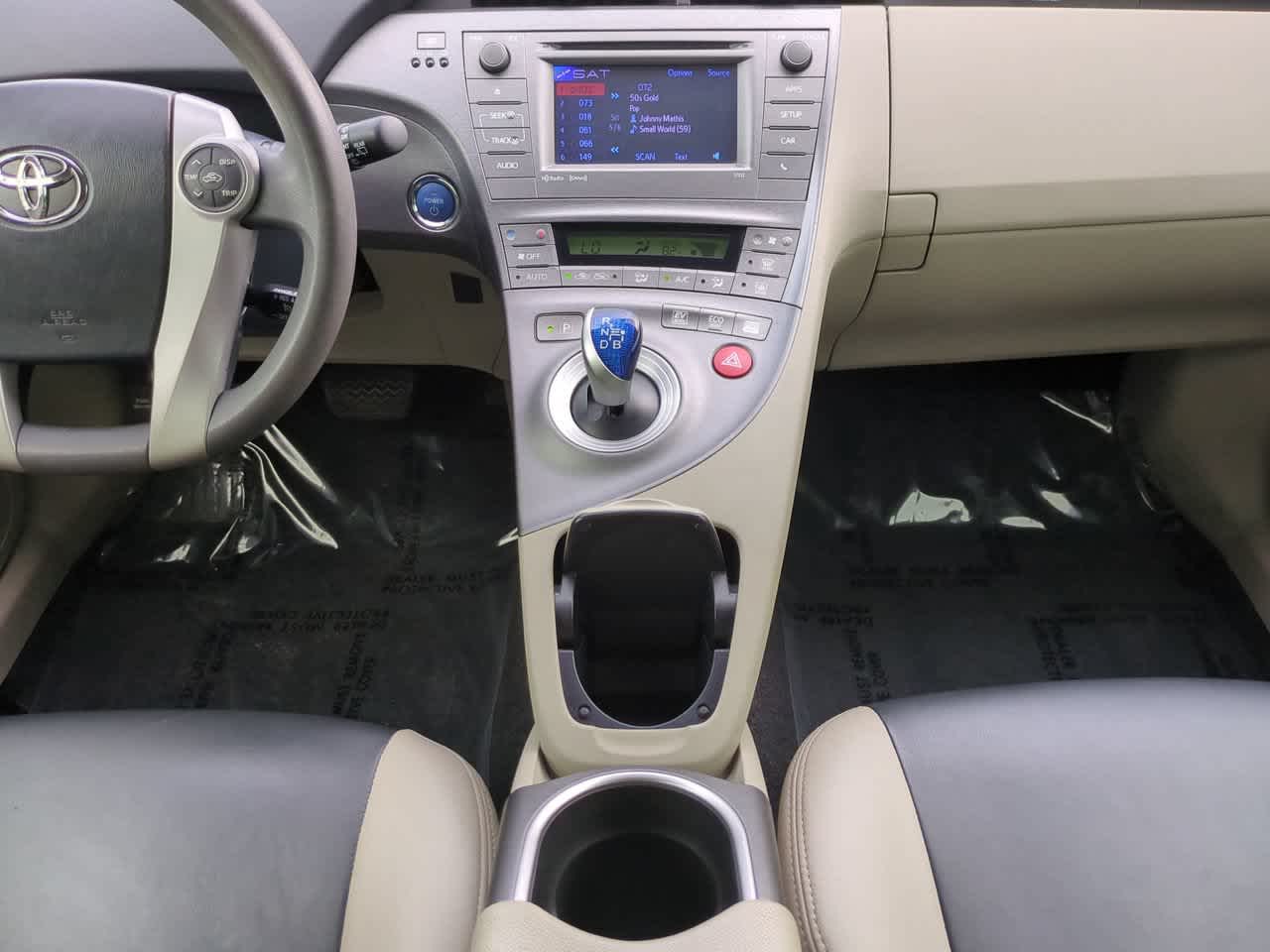 Thumbnail: 2014 Toyota Prius - 17