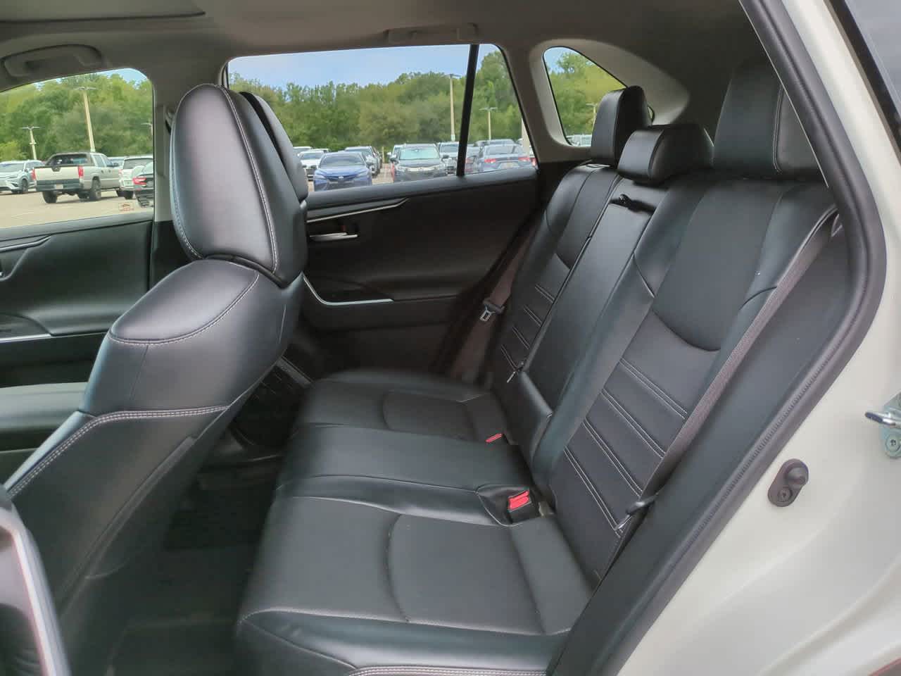 Thumbnail: 2019 Toyota RAV4 - 13