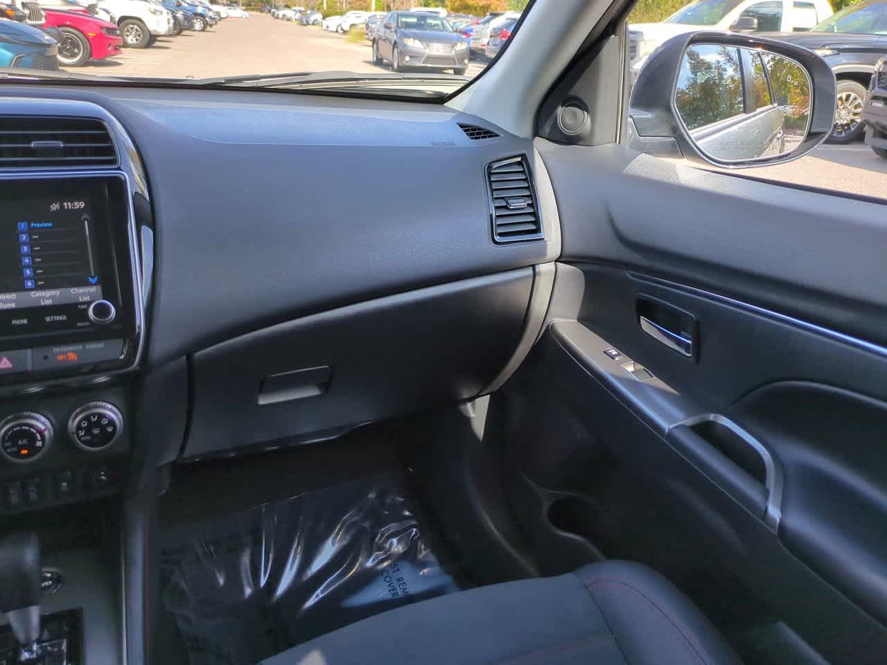 Thumbnail: 2025 Mitsubishi Outlander Sport - 16