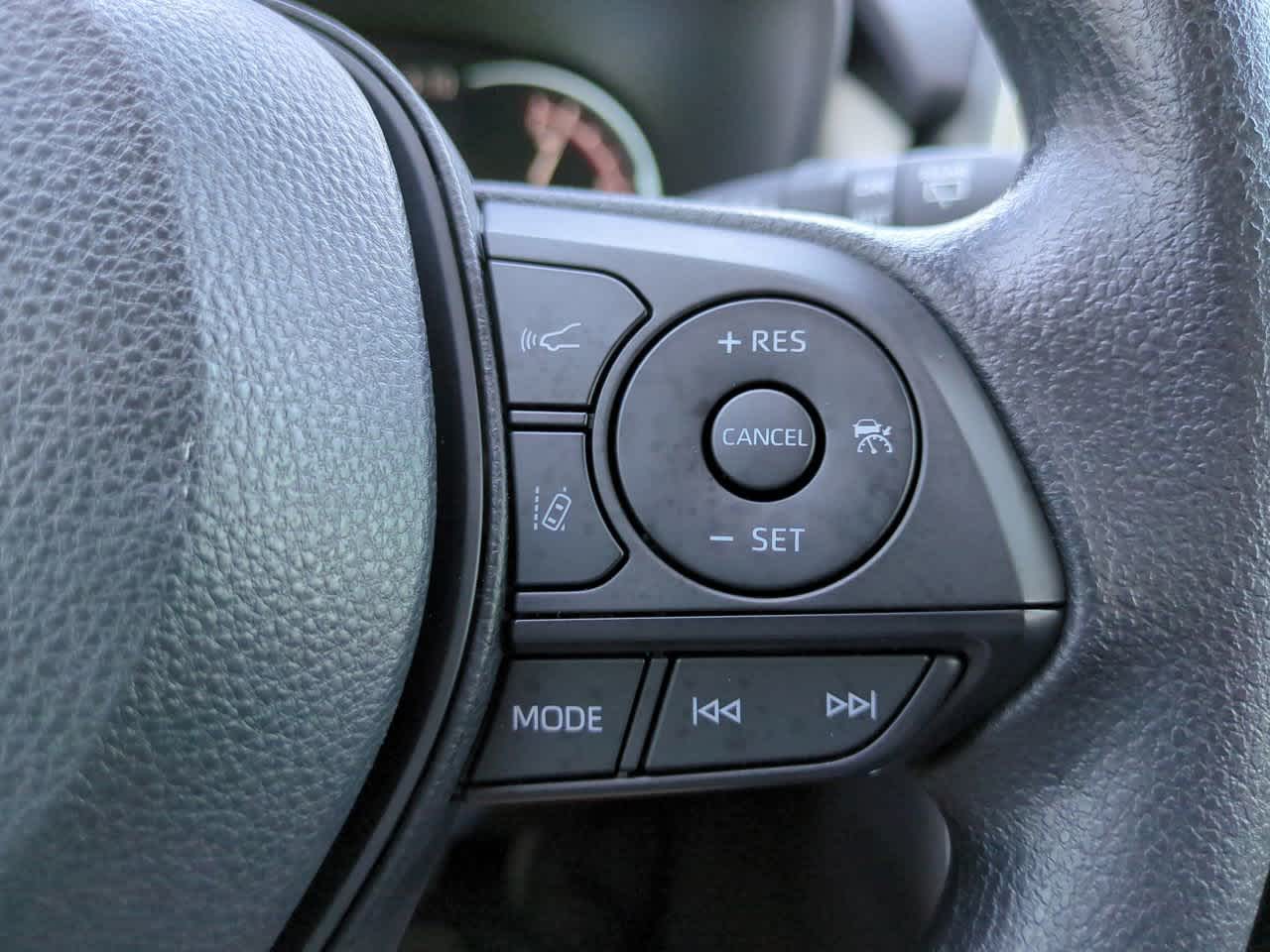 Thumbnail: 2025 Toyota RAV4 - 24