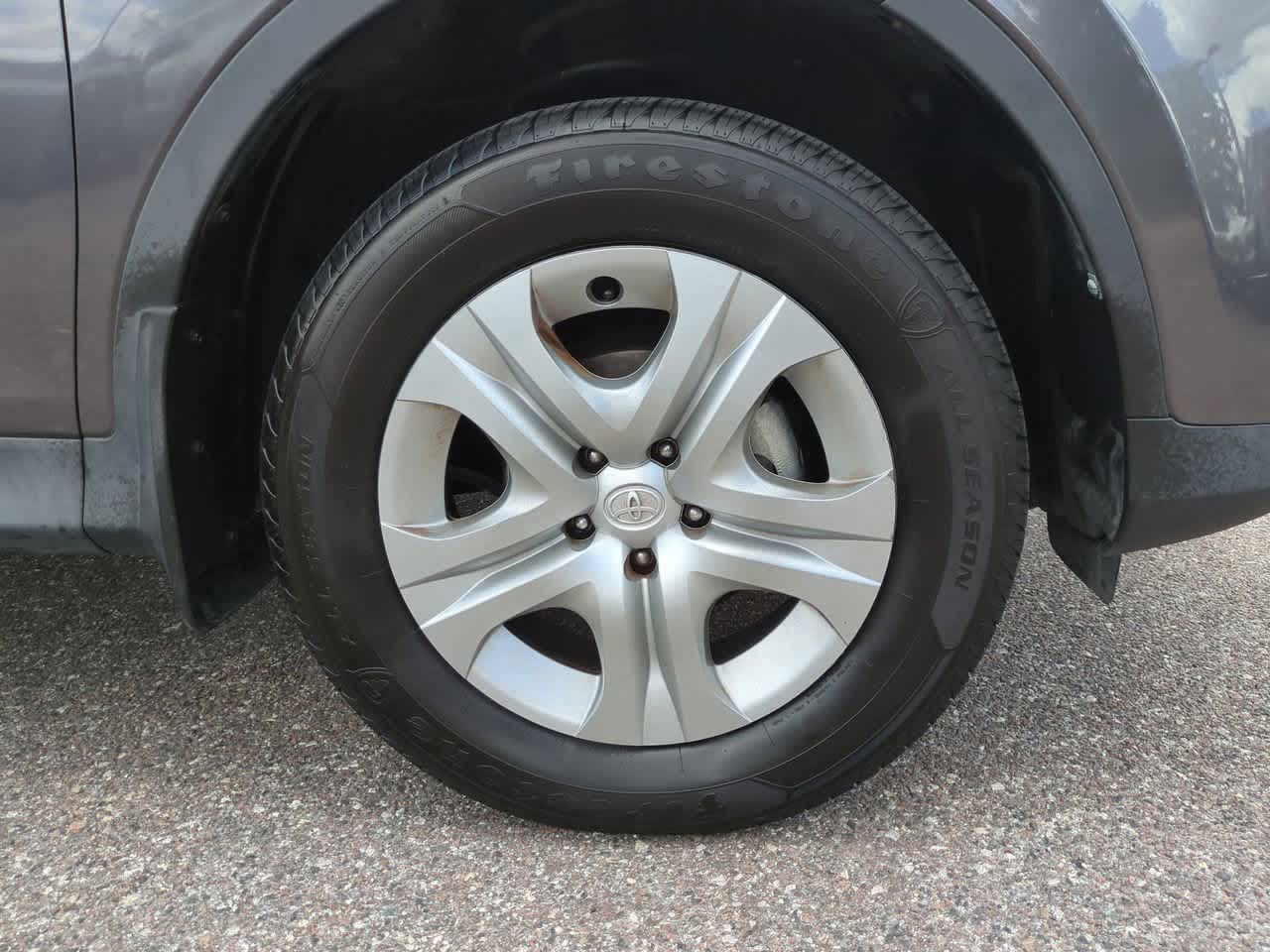 Thumbnail: 2014 Toyota RAV4 - 11