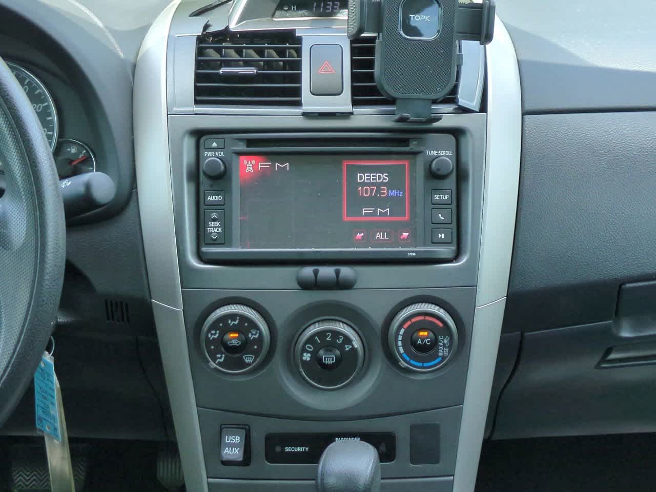 Thumbnail: 2013 Toyota Corolla - 16