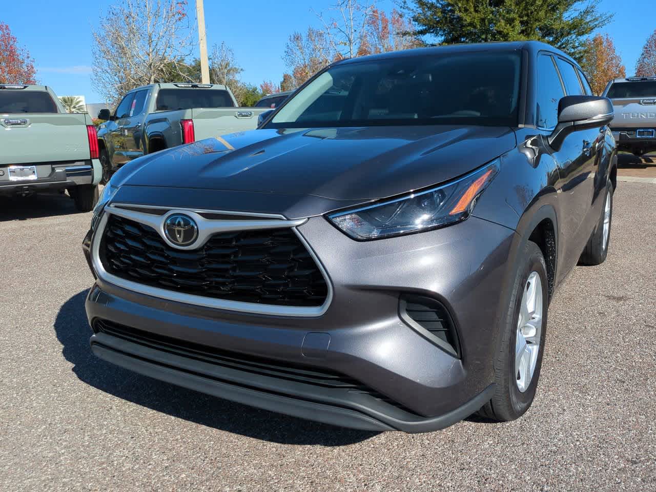 Thumbnail: 2022 Toyota Highlander - 2