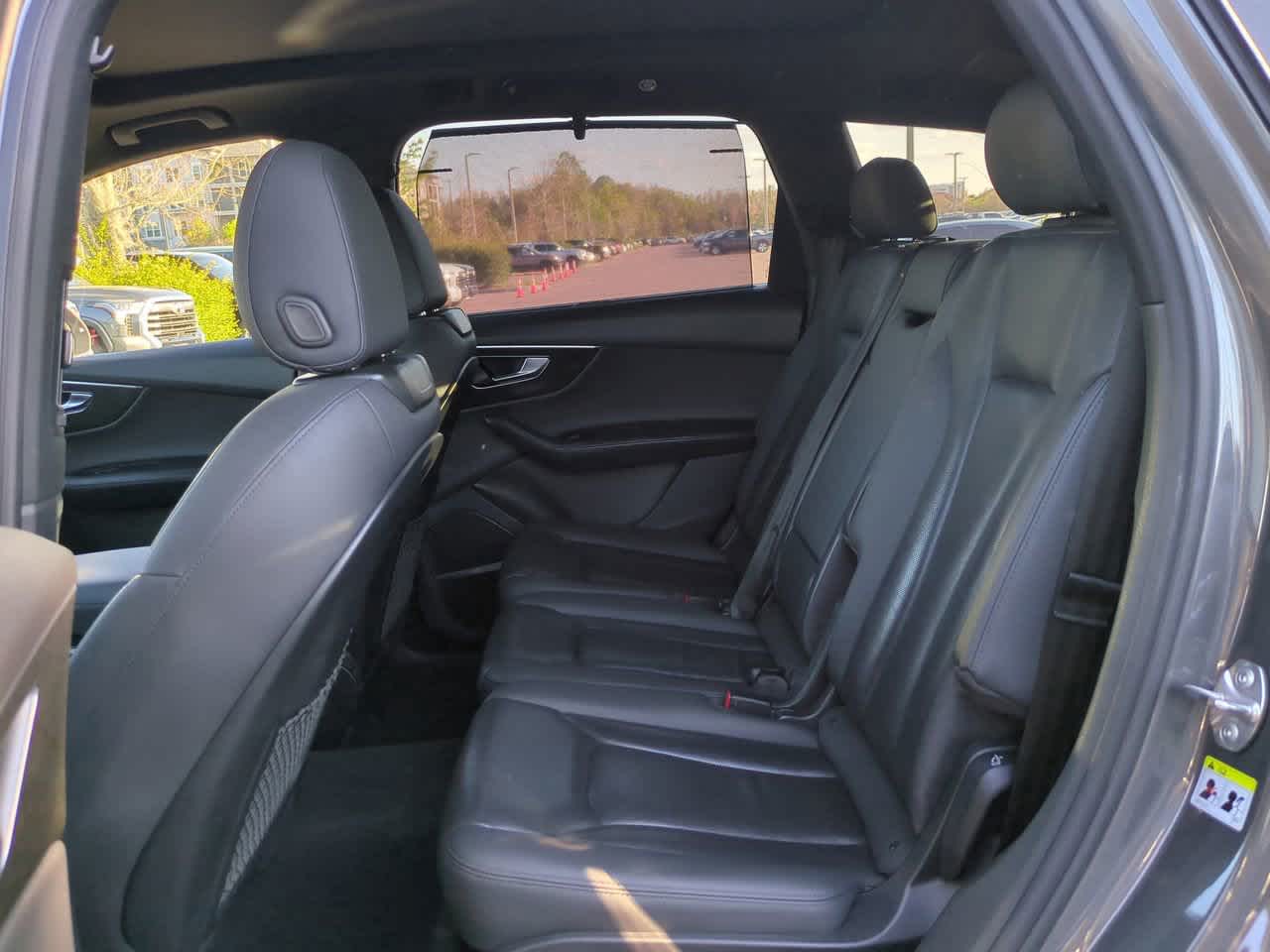 Thumbnail: 2021 Audi Q7 - 13