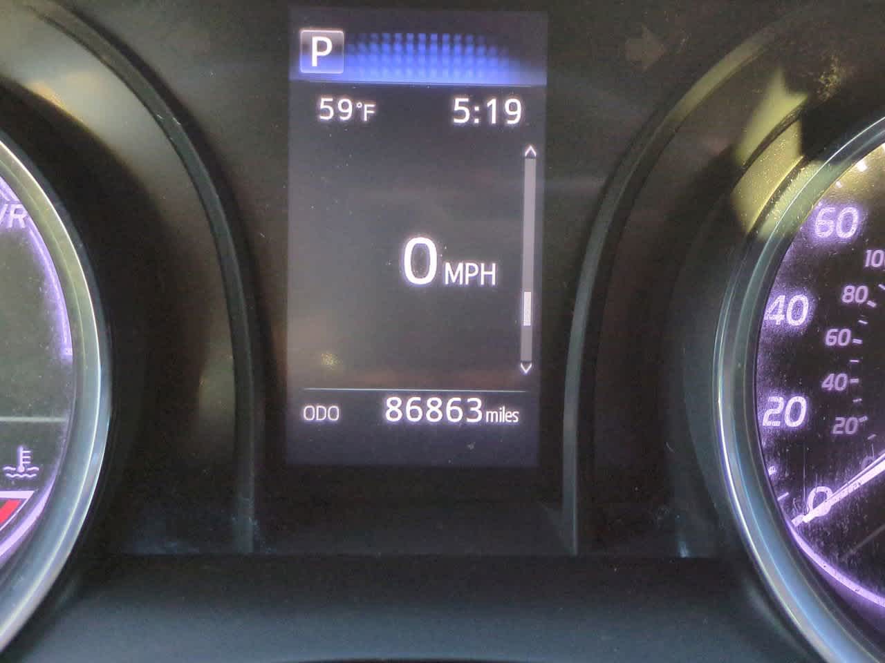 Thumbnail: 2019 Toyota Camry - 24