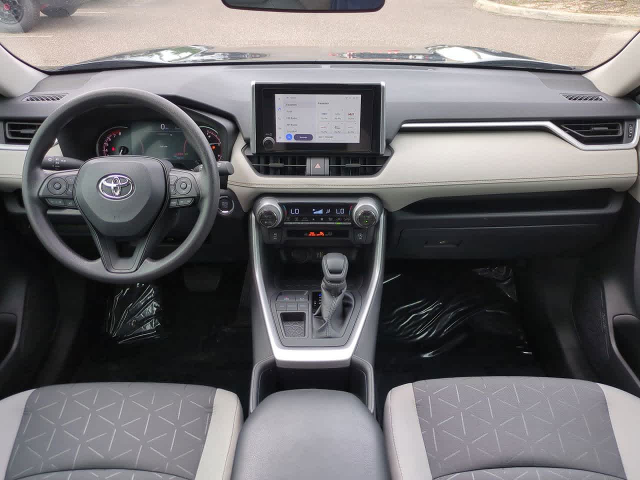Thumbnail: 2025 Toyota RAV4 - 14