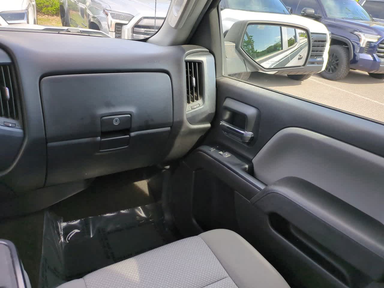 Thumbnail: 2017 Chevrolet Silverado 1500 - 16