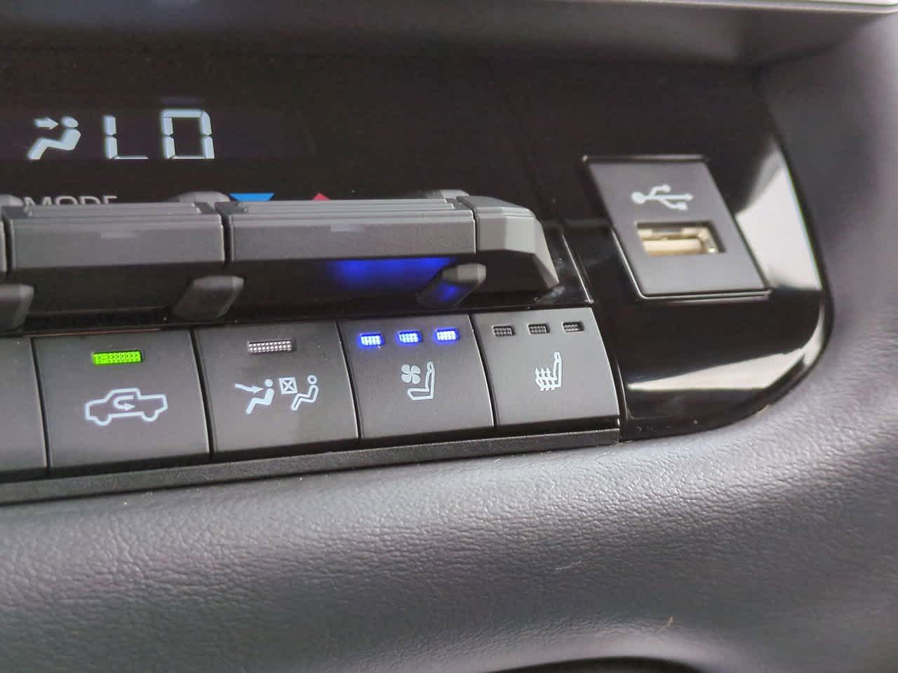 Thumbnail: 2025 Toyota Tundra - 22