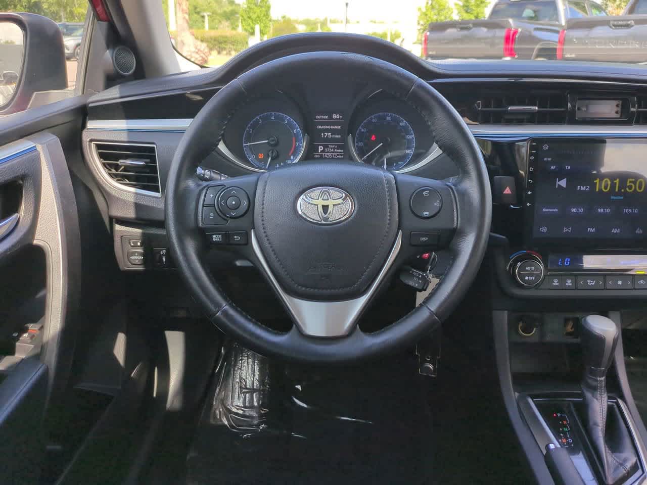 Thumbnail: 2015 Toyota Corolla - 15