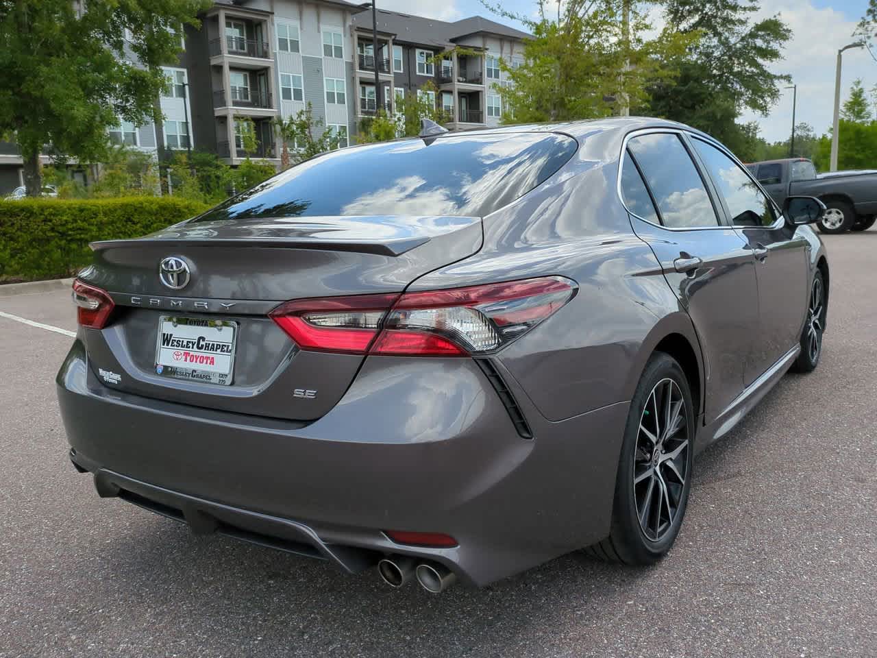 2023 Toyota Camry SE 6