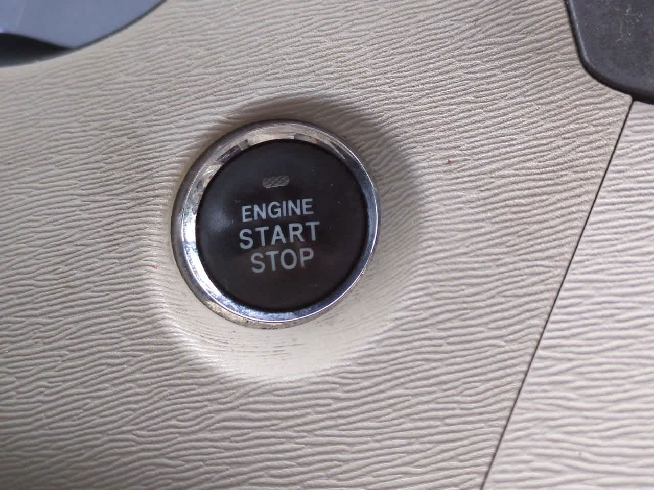 Thumbnail: 2011 Toyota Sienna - 28
