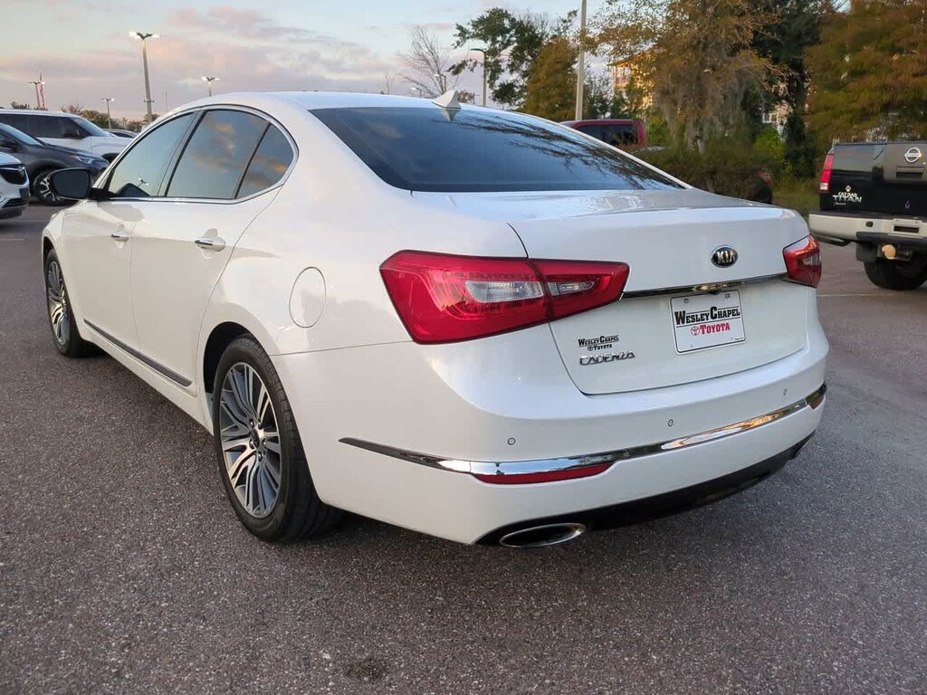 Used 2015 Kia Cadenza Premium FWD Sedan