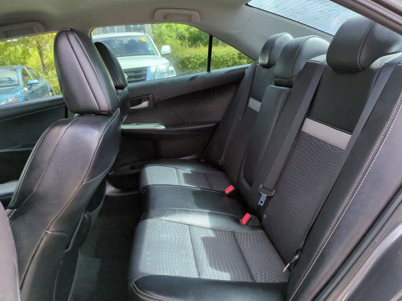 Thumbnail: 2012 Toyota Camry - 13