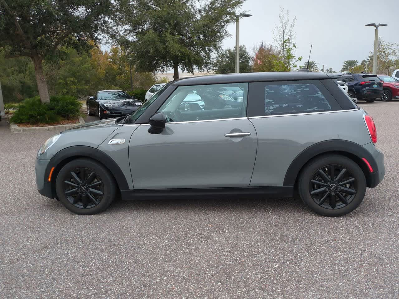Thumbnail: 2015 MINI Cooper Hardtop - 3