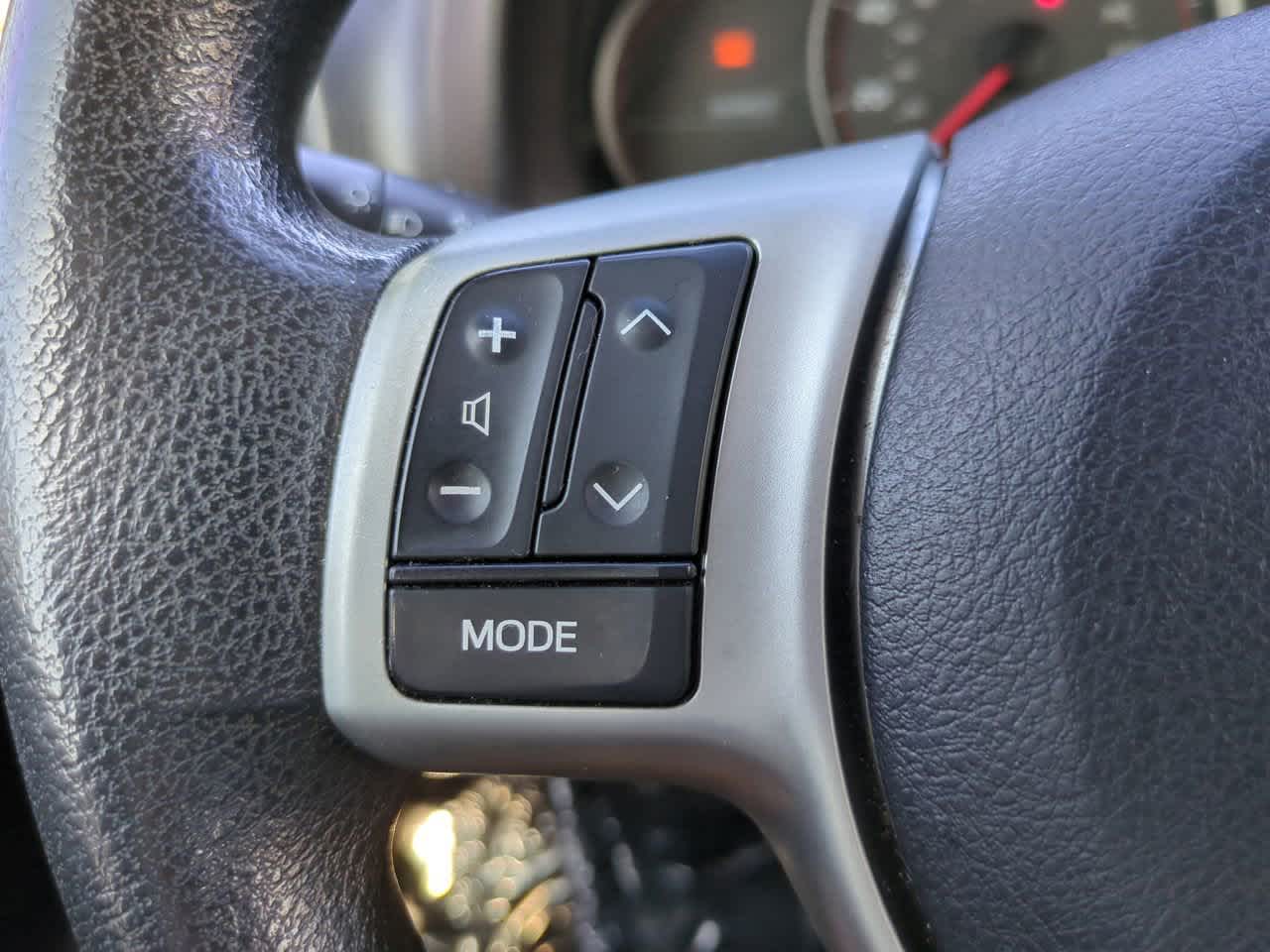 Thumbnail: 2013 Toyota Yaris - 20