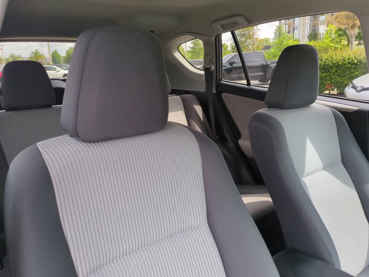 Thumbnail: 2014 Toyota RAV4 - 7