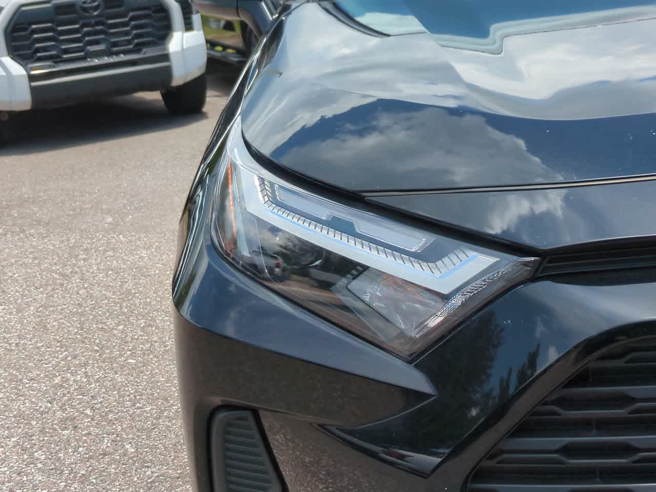 Thumbnail: 2024 Toyota RAV4 - 10
