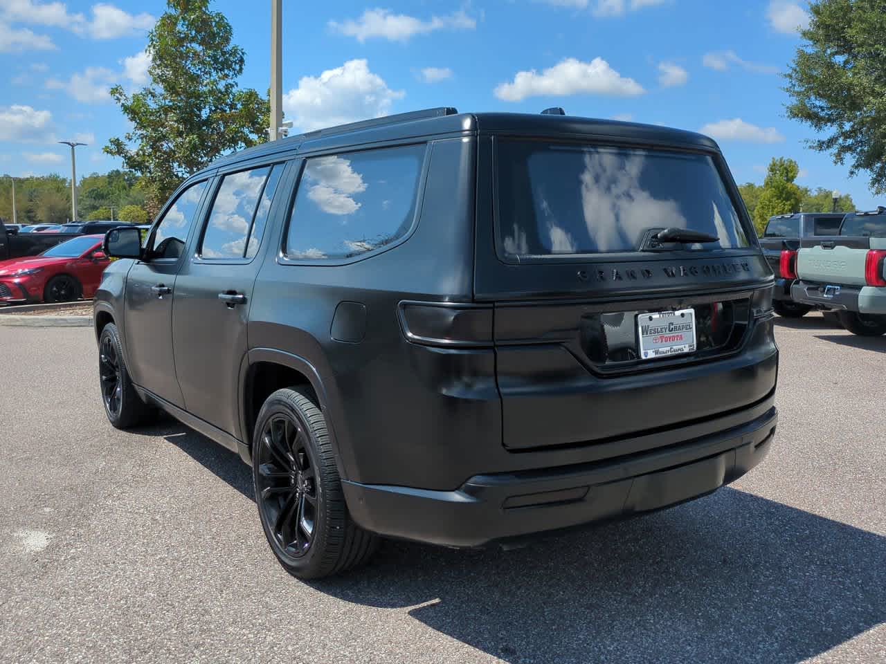 Thumbnail: 2022 Jeep Grand Wagoneer - 4