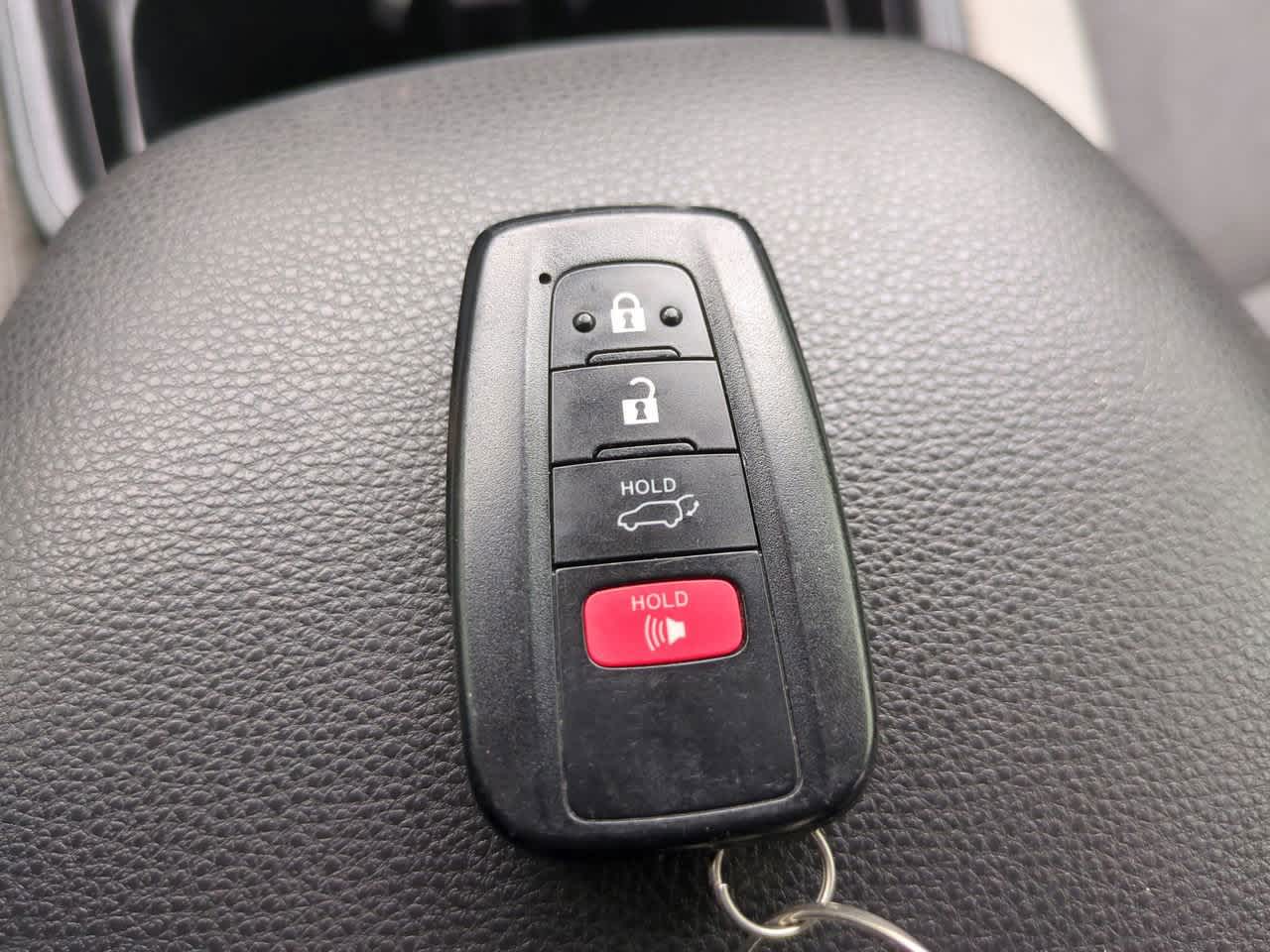 Thumbnail: 2019 Toyota RAV4 - 27