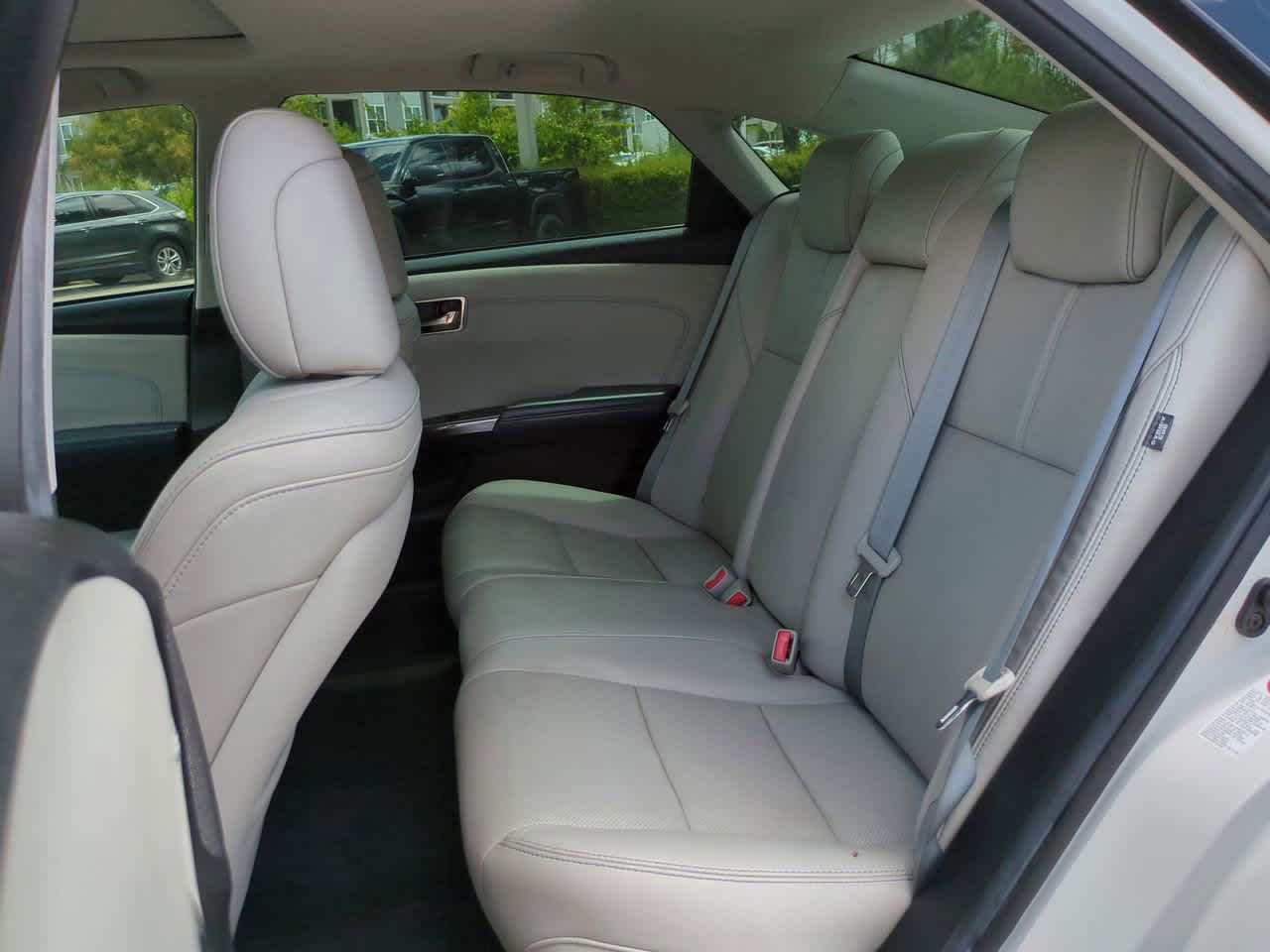 Thumbnail: 2015 Toyota Avalon - 13