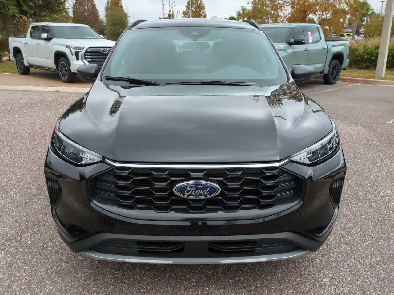 Thumbnail: 2025 Ford Escape - 9