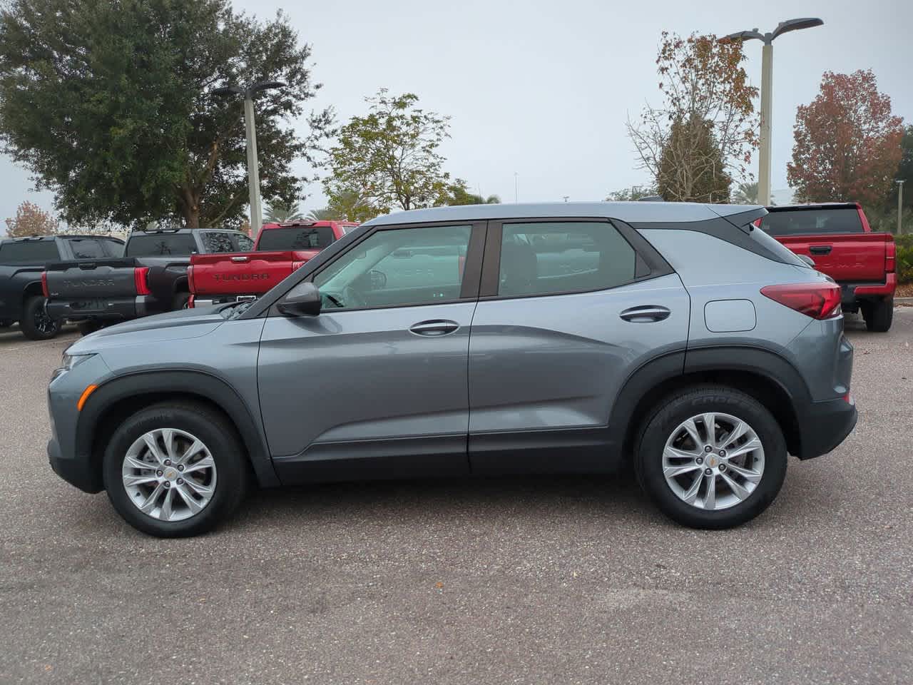 Thumbnail: 2021 Chevrolet TrailBlazer - 3