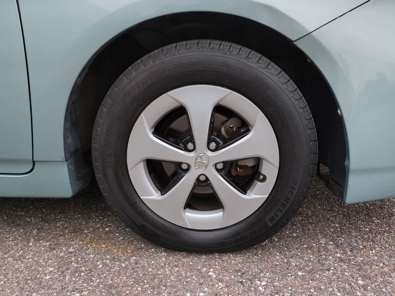Thumbnail: 2015 Toyota Prius - 11