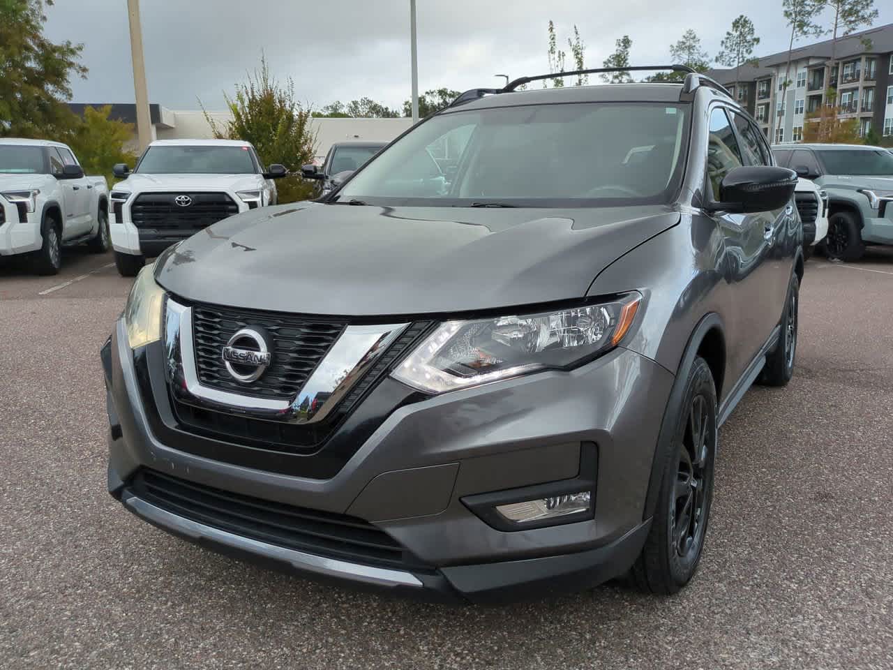 Thumbnail: 2017 Nissan Rogue - 2