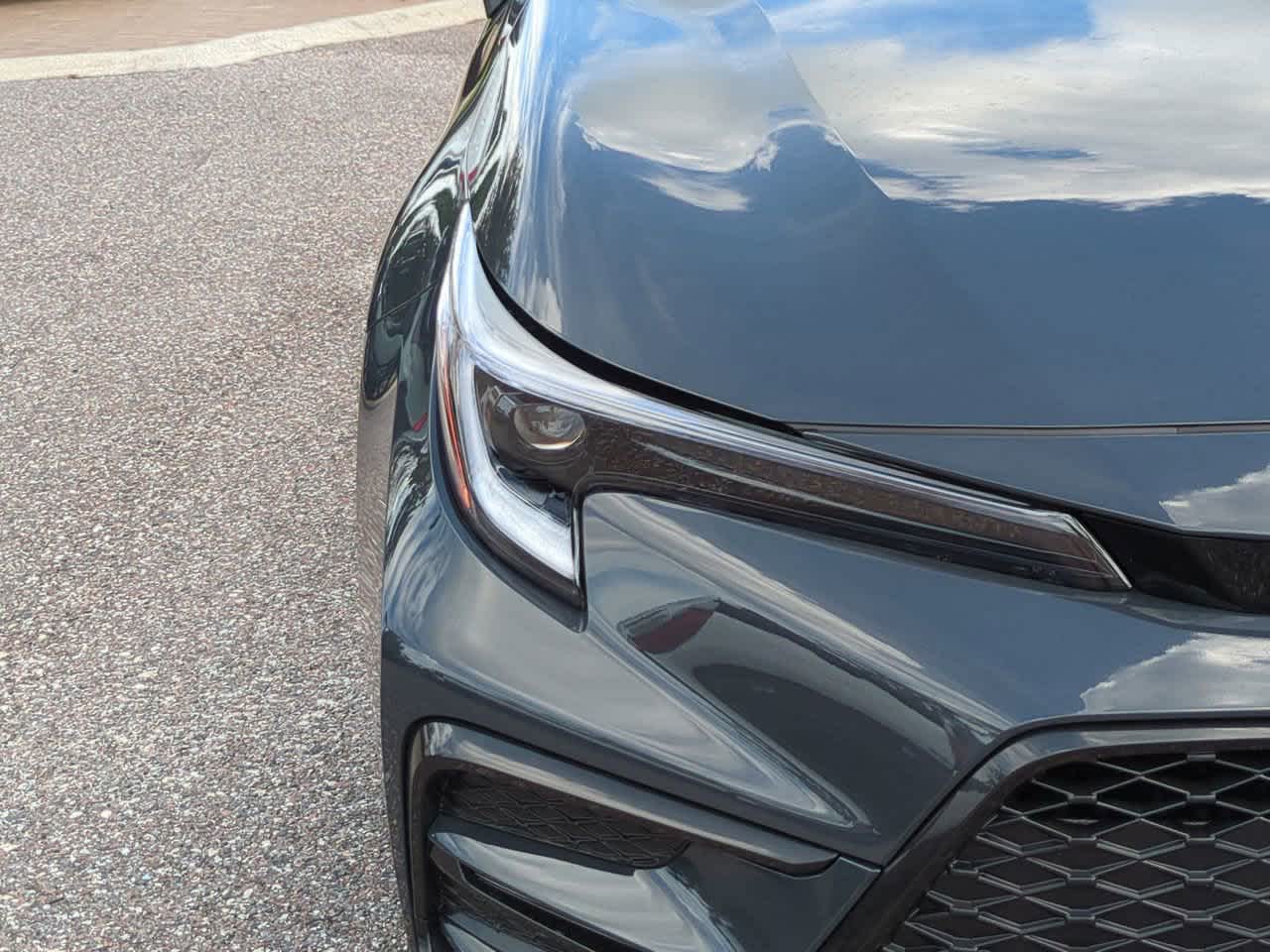 Thumbnail: 2025 Toyota Corolla - 10