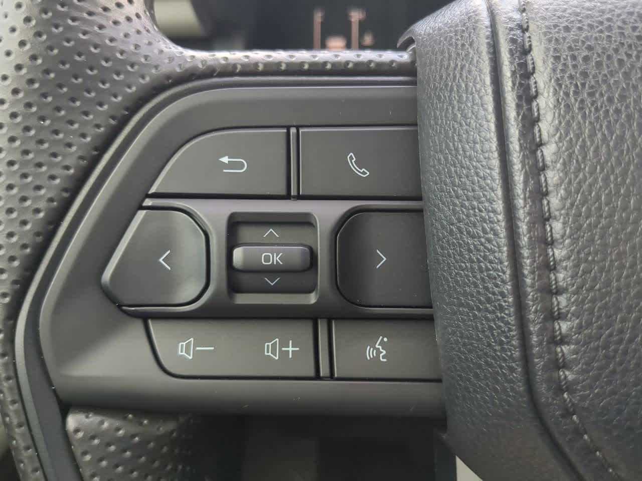 2025 Toyota Tacoma  21
