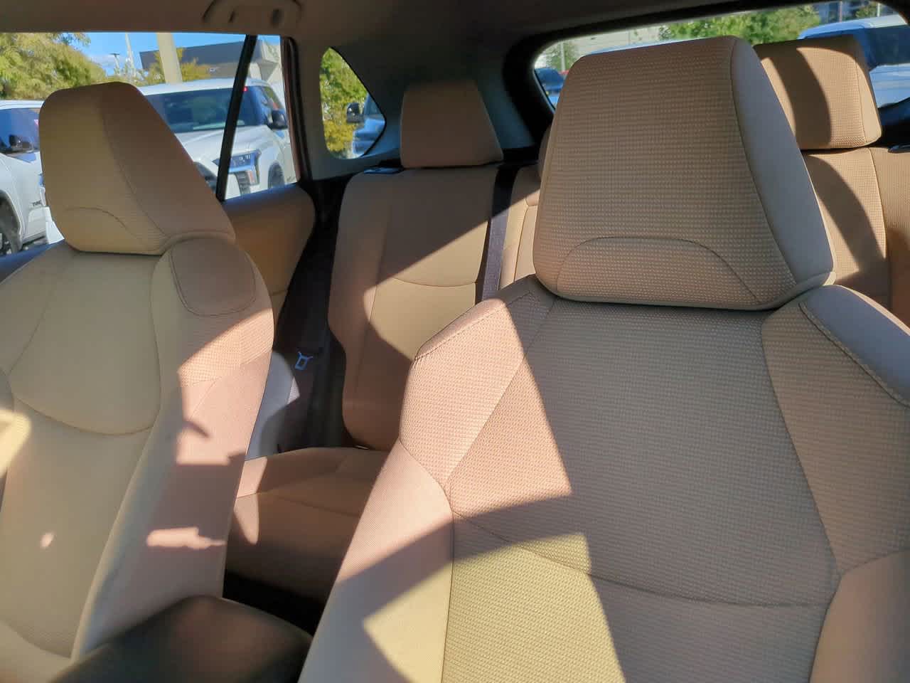 Thumbnail: 2025 Toyota RAV4 - 8