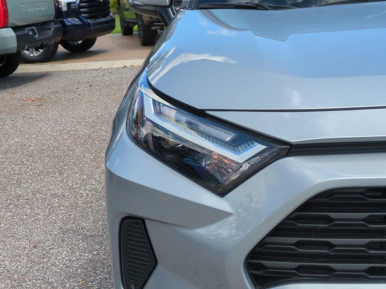 Thumbnail: 2025 Toyota RAV4 - 10