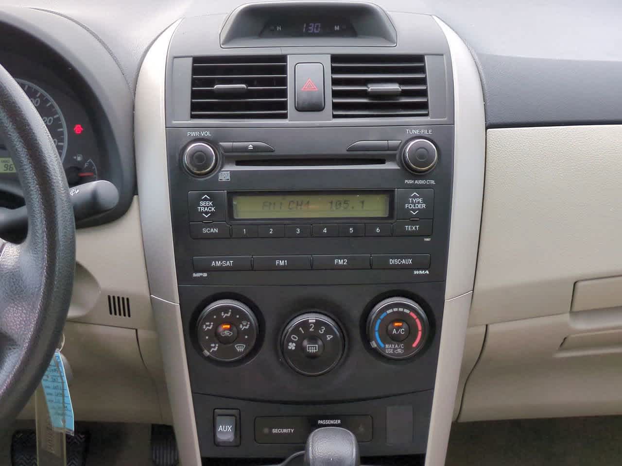 Thumbnail: 2013 Toyota Corolla - 17