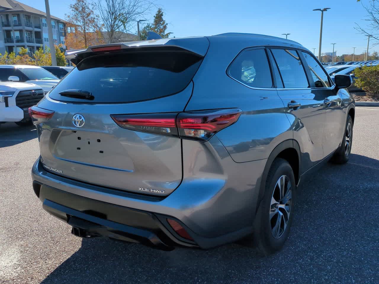 Thumbnail: 2026 Toyota Highlander - 6