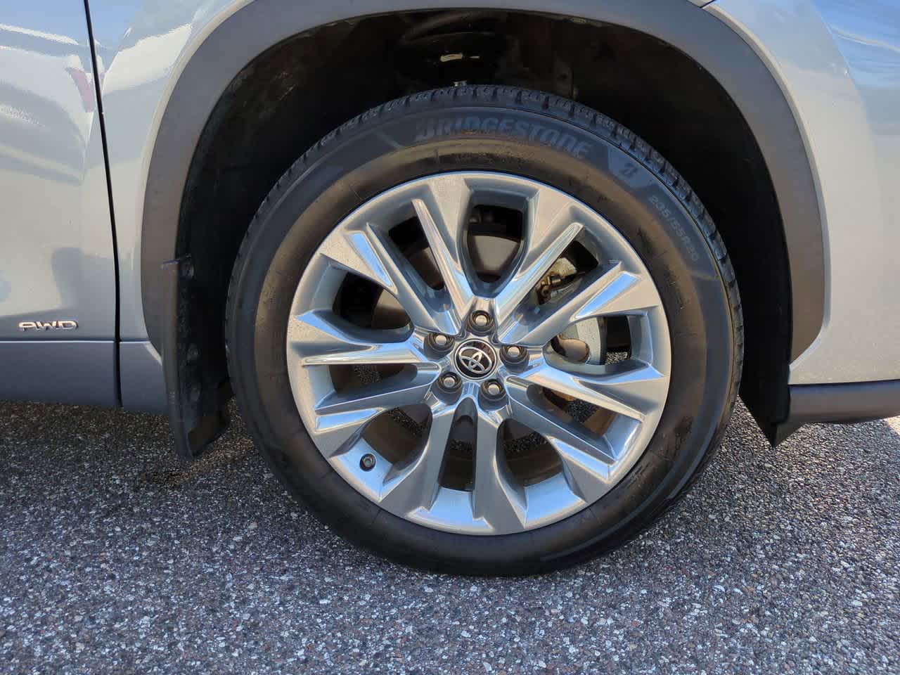Thumbnail: 2021 Toyota Highlander - 11
