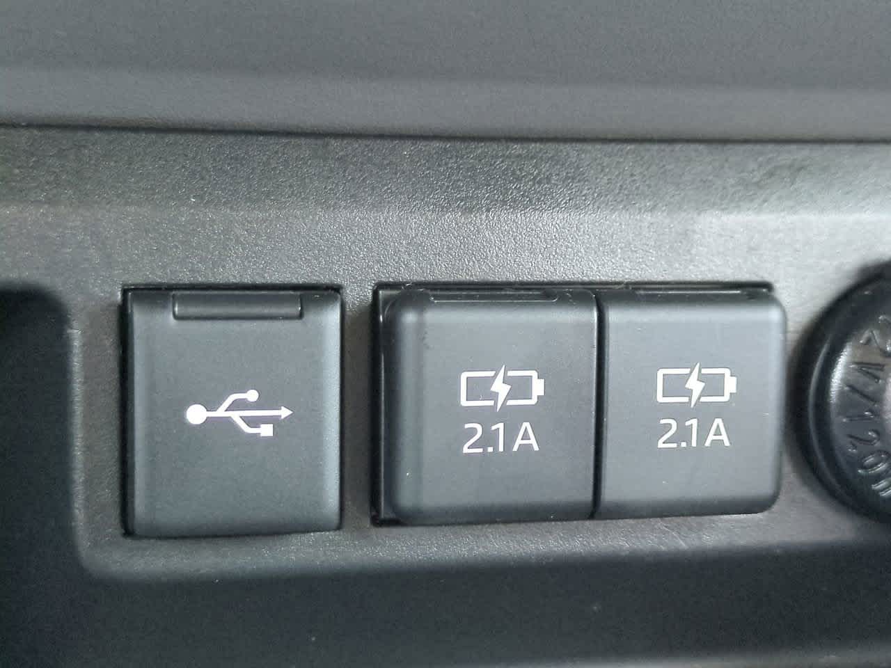 Thumbnail: 2021 Toyota Highlander - 23