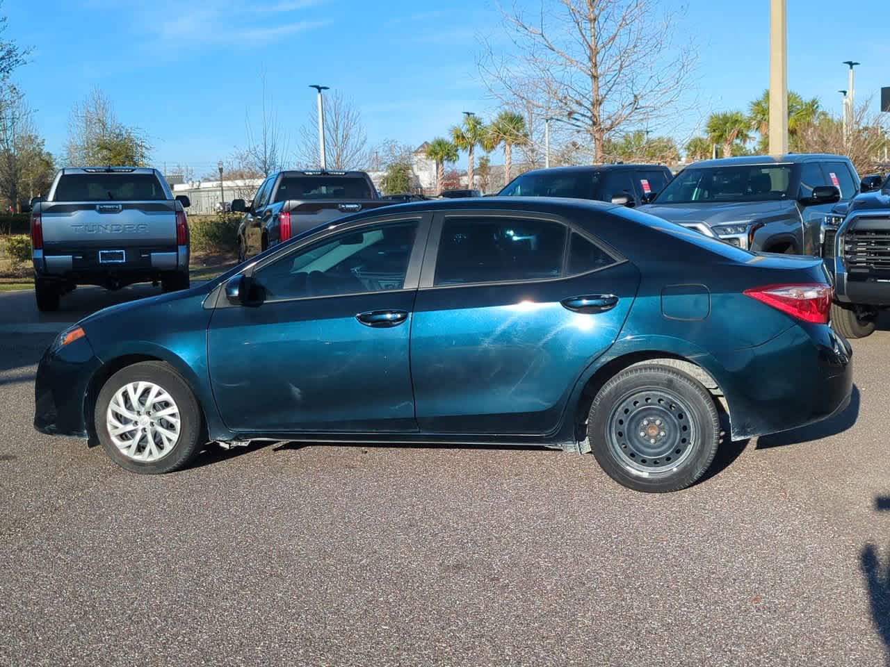 Thumbnail: 2018 Toyota Corolla - 3