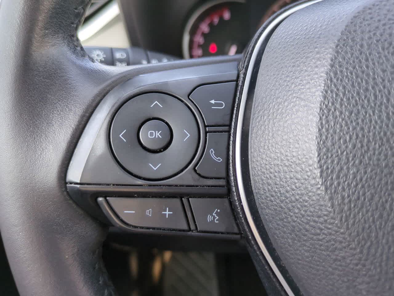 Thumbnail: 2020 Toyota RAV4 - 22