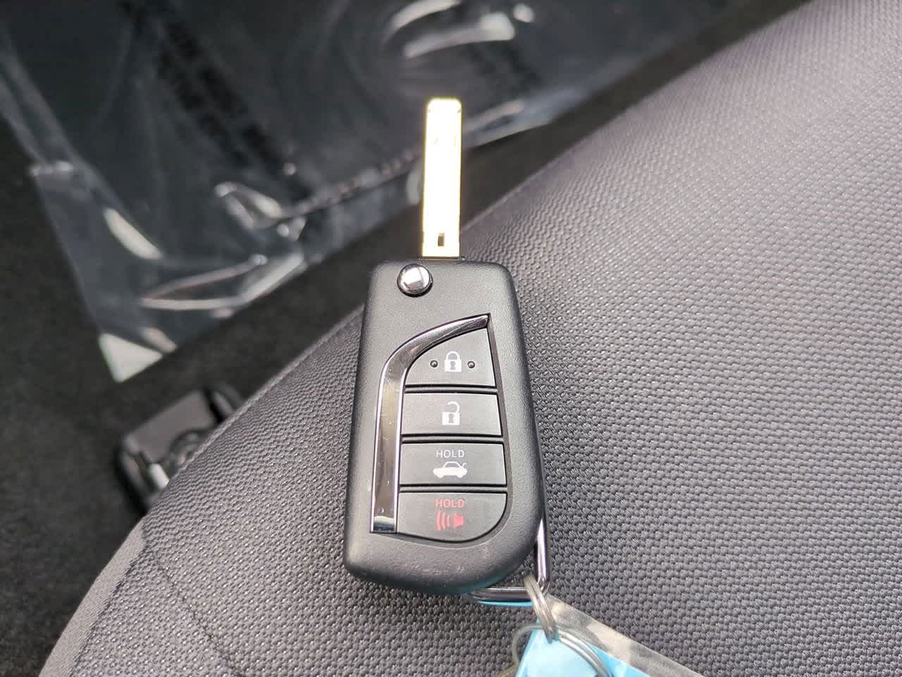 Thumbnail: 2025 Toyota Corolla - 25