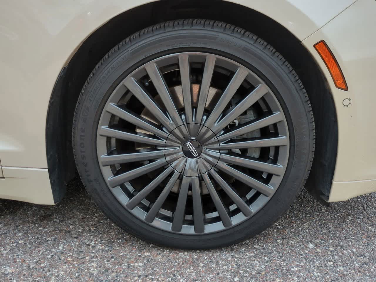 Thumbnail: 2018 Lincoln MKZ - 11