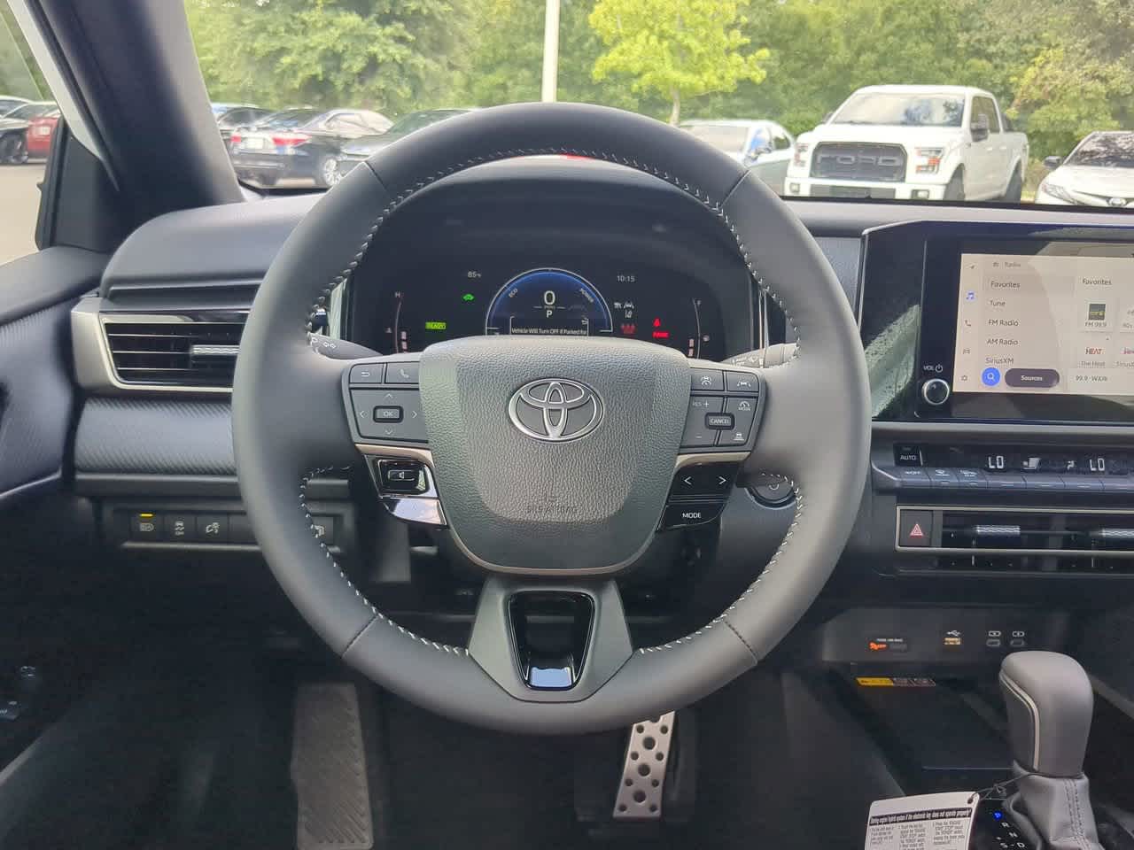 2025 Toyota Camry SE 15