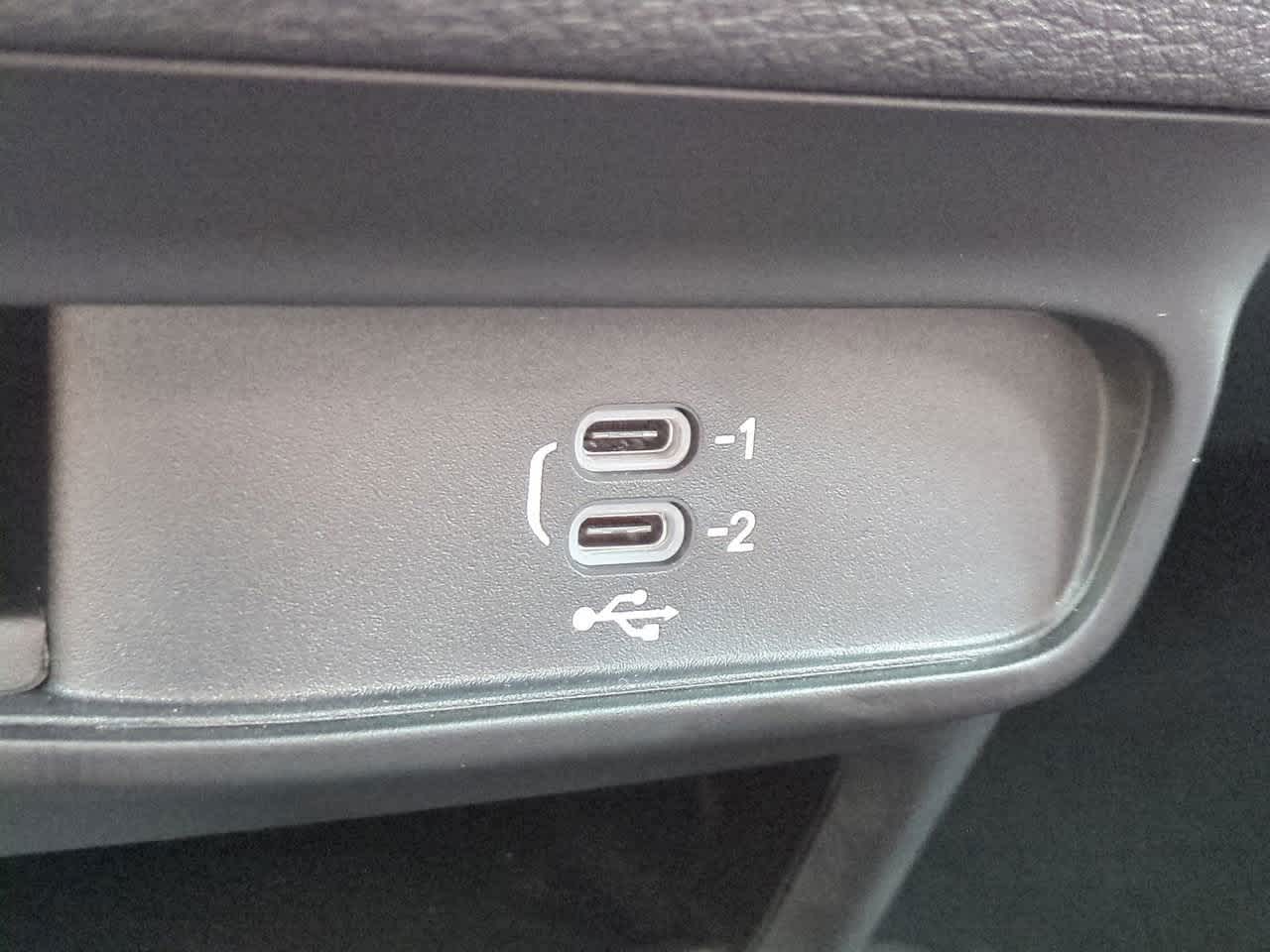 Thumbnail: 2026 Chrysler Pacifica - 21