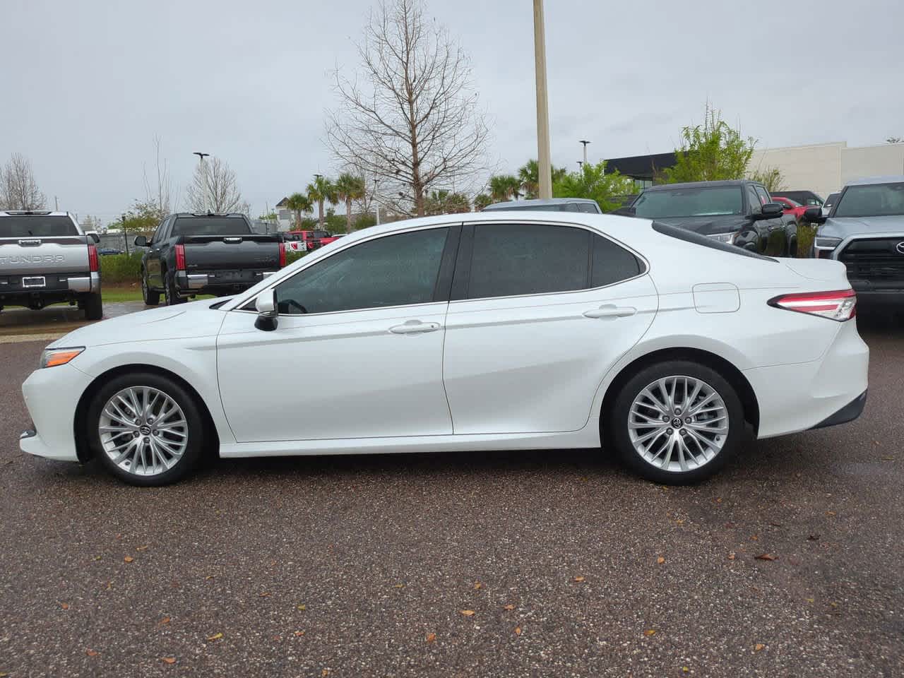 Thumbnail: 2018 Toyota Camry - 3