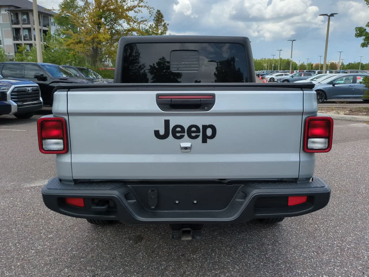 Thumbnail: 2024 Jeep Gladiator - 4