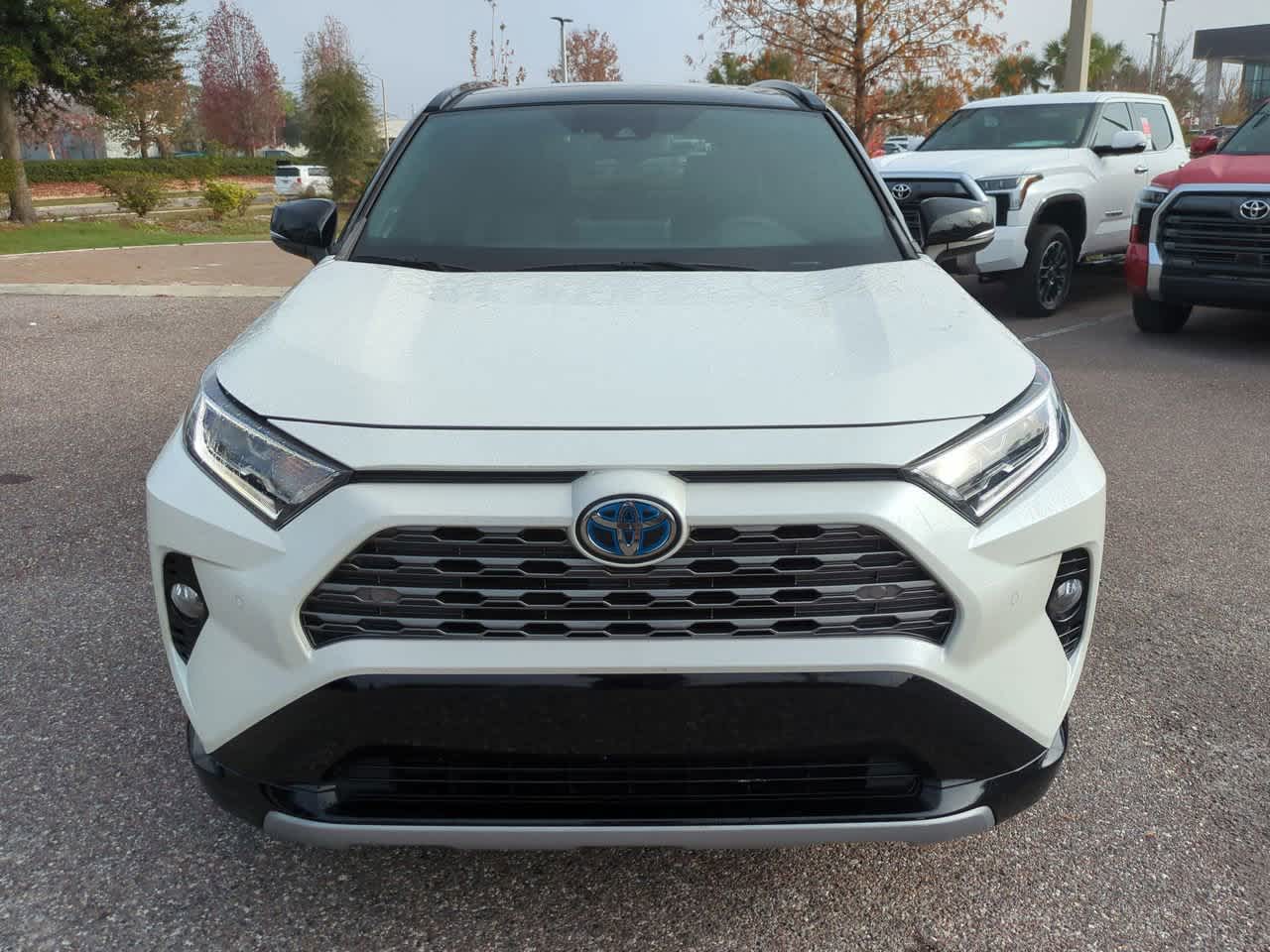 Thumbnail: 2020 Toyota RAV4 - 9