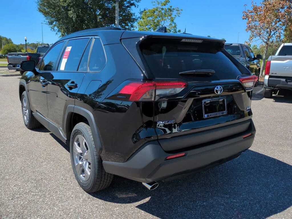 New 2025 Toyota RAV4 Hybrid XLE SUV