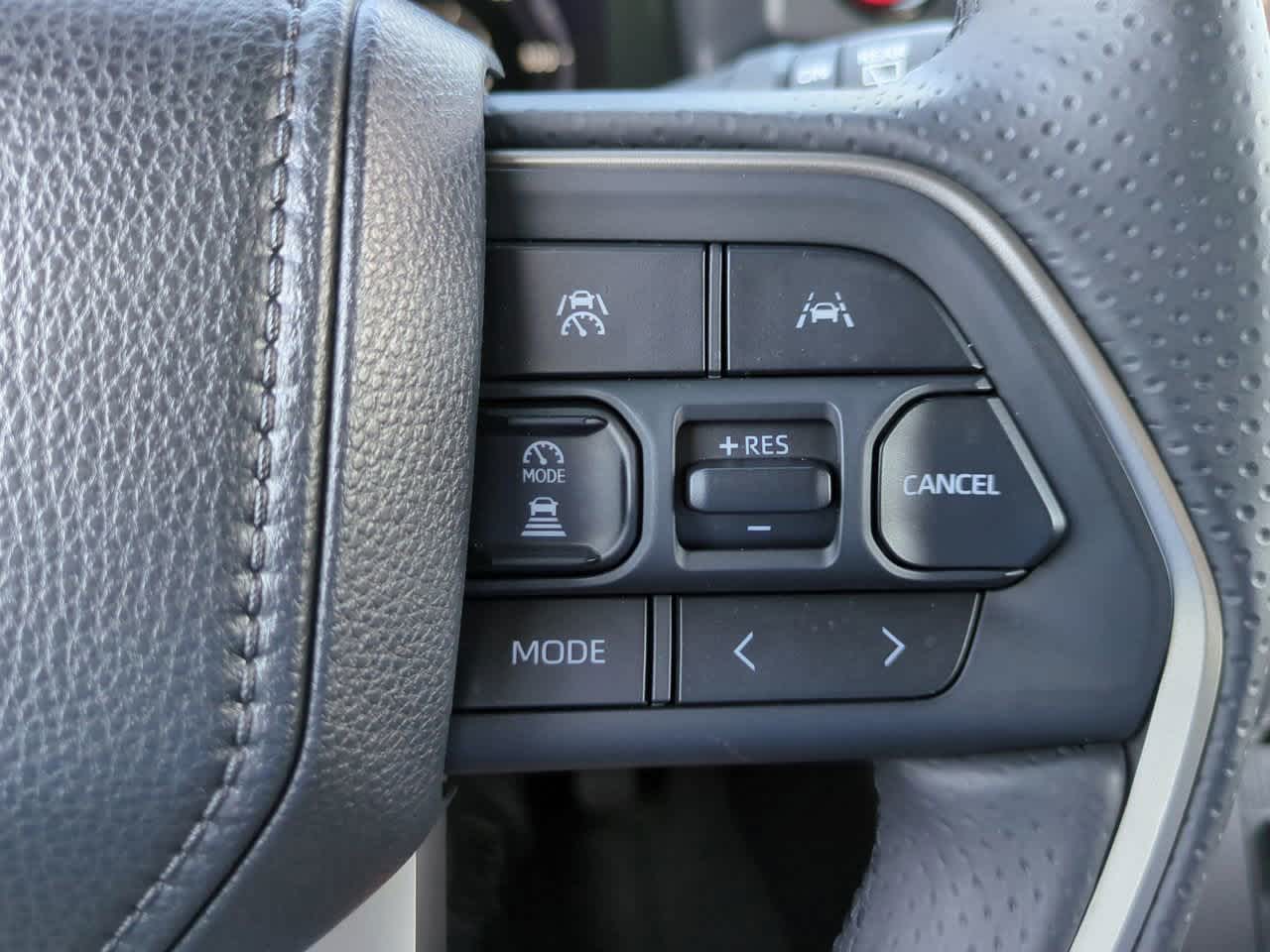 Thumbnail: 2025 Toyota 4Runner - 24