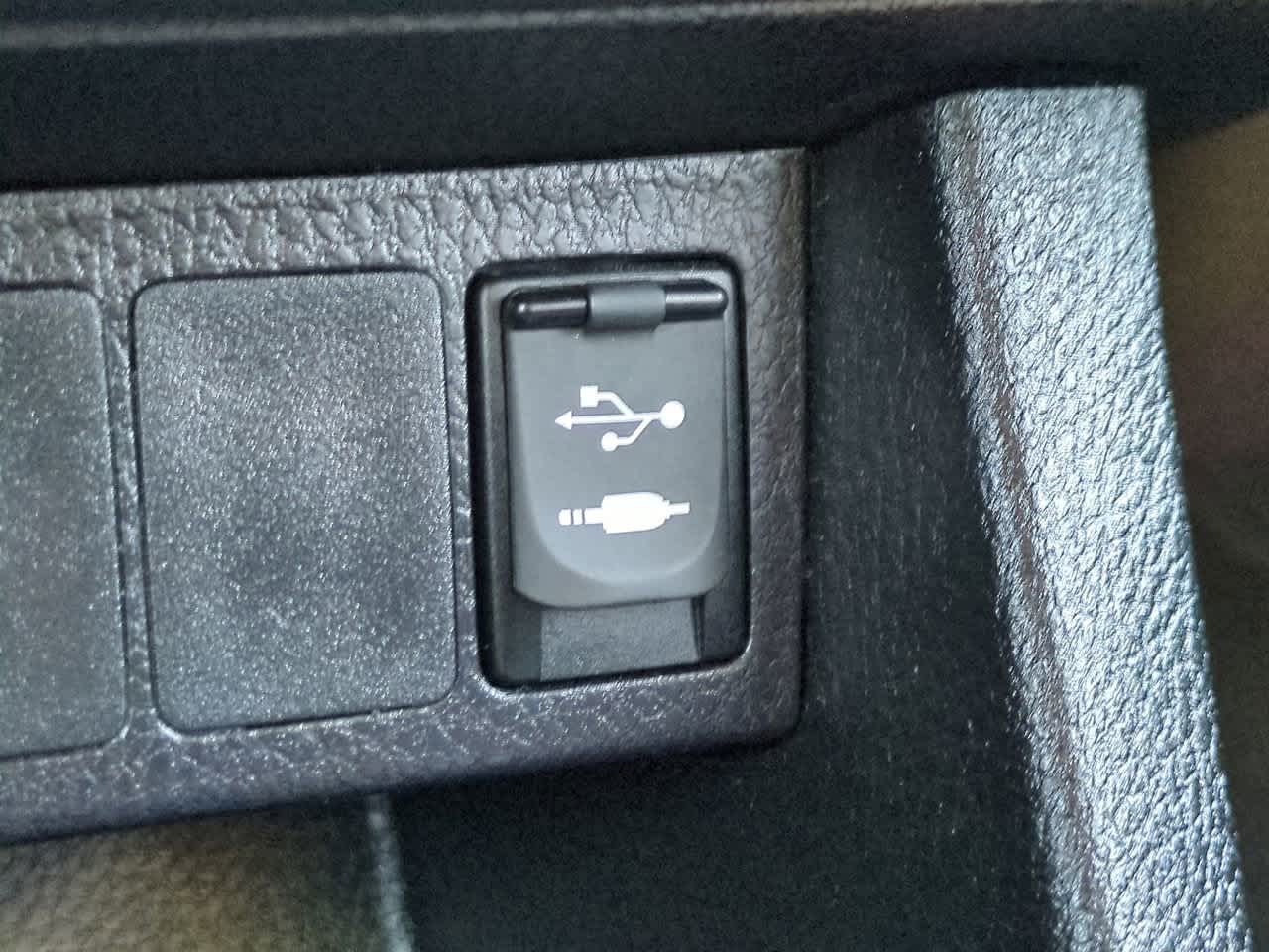 Thumbnail: 2018 Toyota Corolla - 20